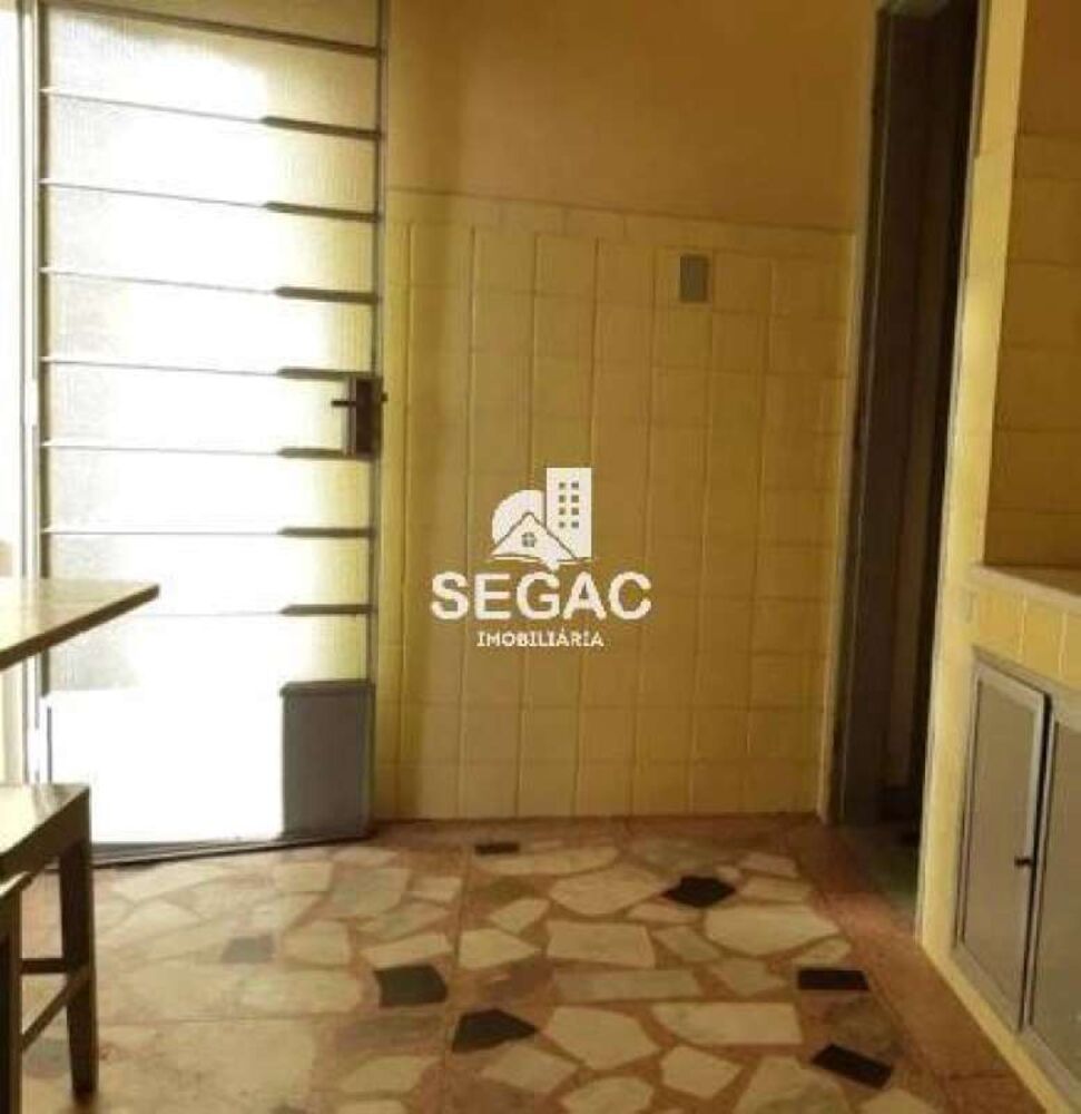 Casa à venda com 3 quartos, 170m² - Foto 4