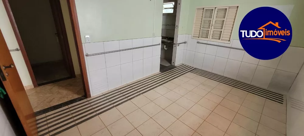 Casa à venda com 3 quartos, 260m² - Foto 24