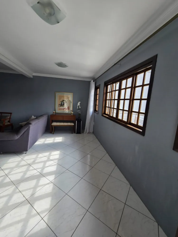 Casa, 3 quartos, 264 m² - Foto 3