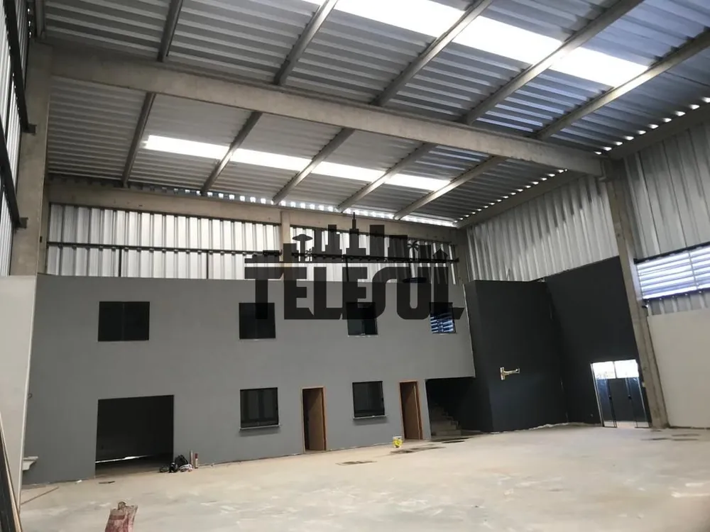 Depósito-Galpão, 3000 m² - Foto 1