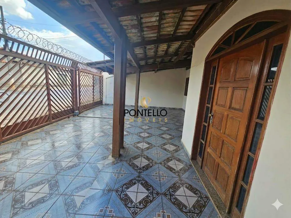 Casa, 3 quartos, 218 m² - Foto 3