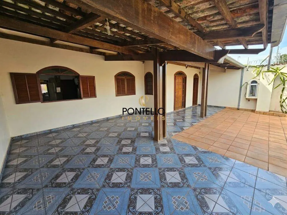 Casa, 3 quartos, 218 m² - Foto 1