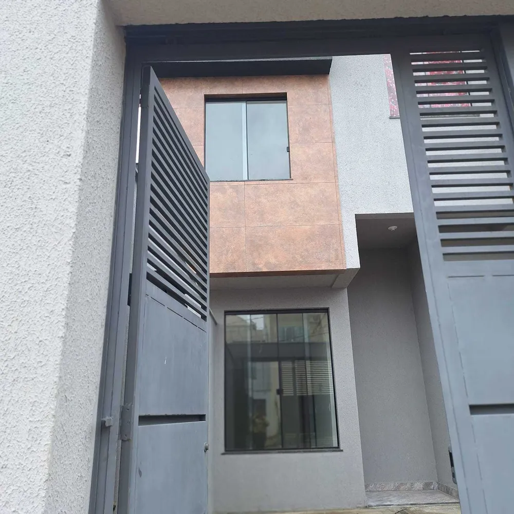 Casa, 3 quartos, 179 m² - Foto 1