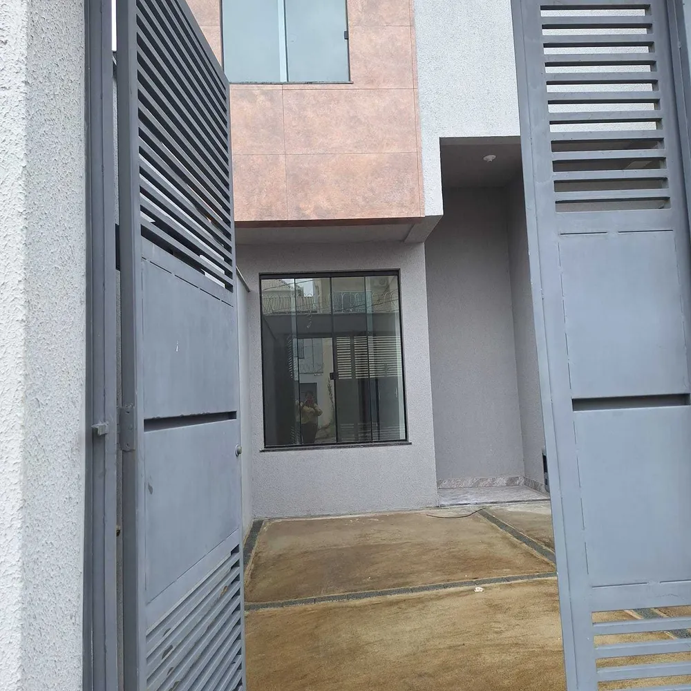 Casa, 3 quartos, 179 m² - Foto 2