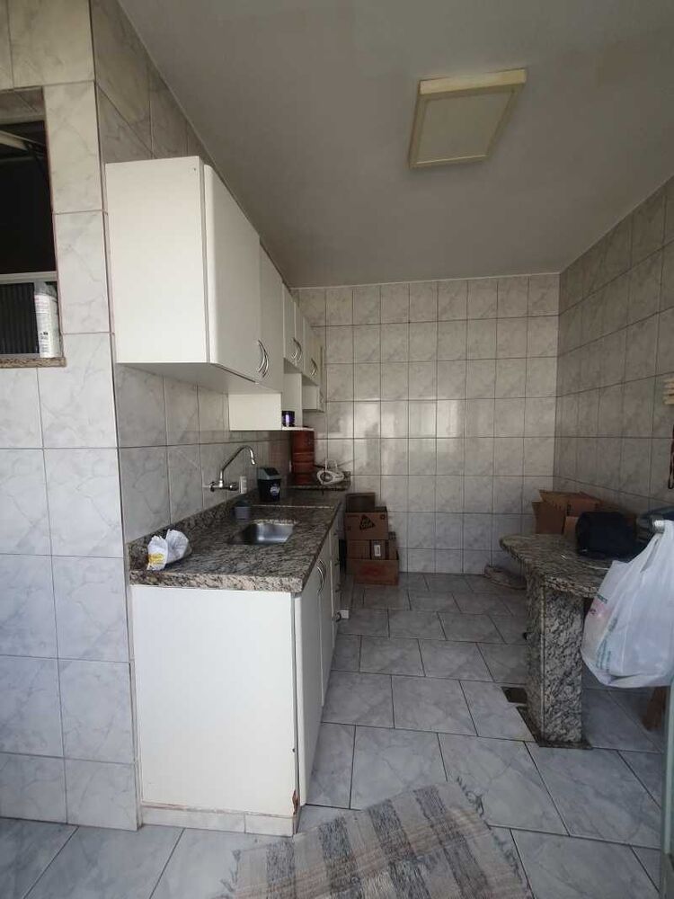 Casa à venda com 3 quartos, 244m² - Foto 11