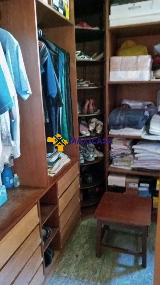 Casa, 3 quartos, 1034 m² - Foto 2
