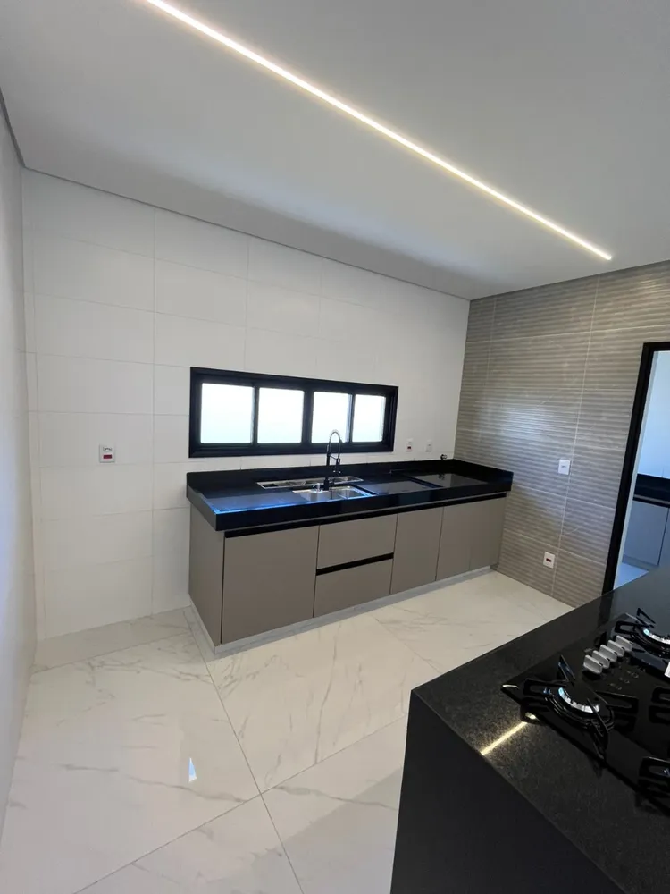 Casa, 3 quartos, 190 m² - Foto 4