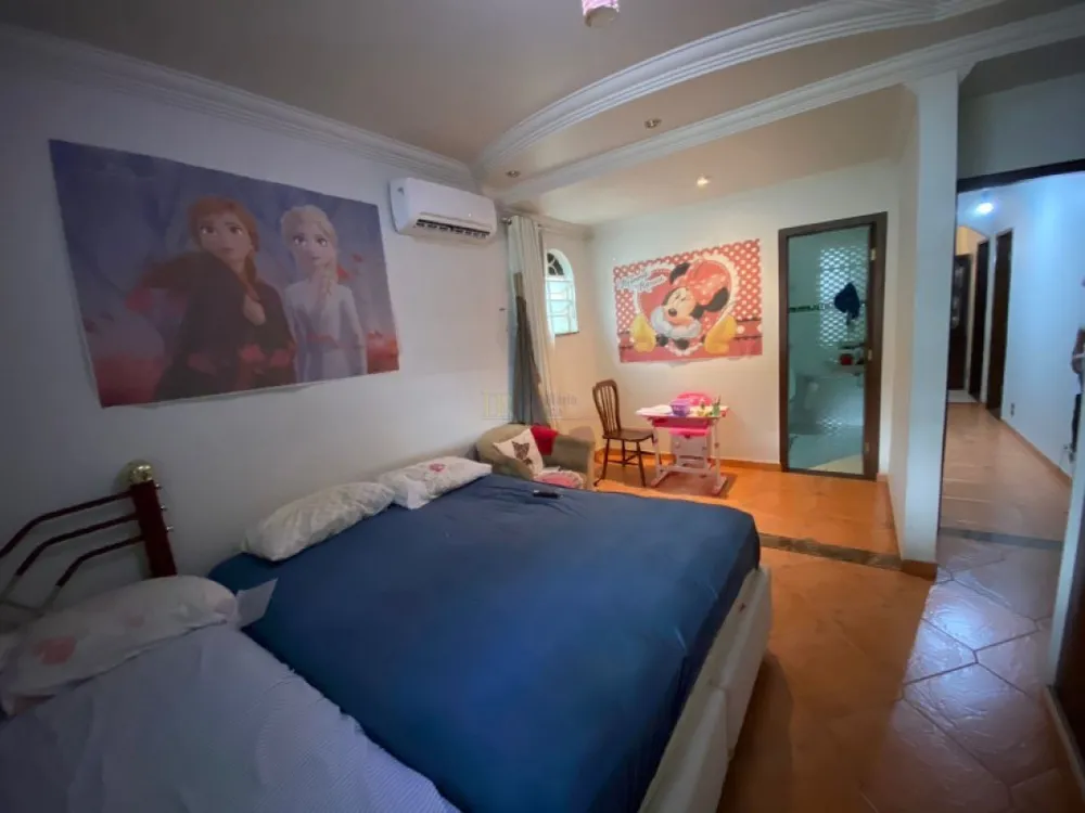 Casa, 3 quartos, 199 m² - Foto 2