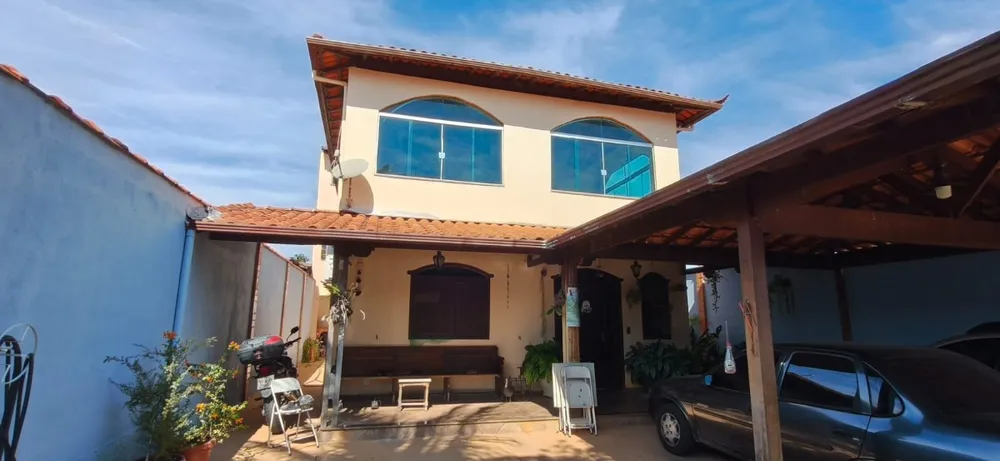 Casa, 3 quartos, 199 m² - Foto 1