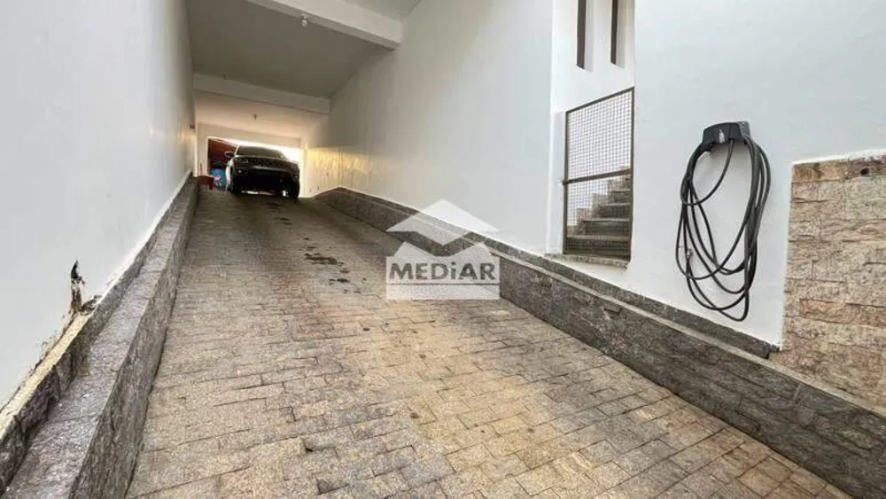 Casa, 5 quartos, 308 m² - Foto 1
