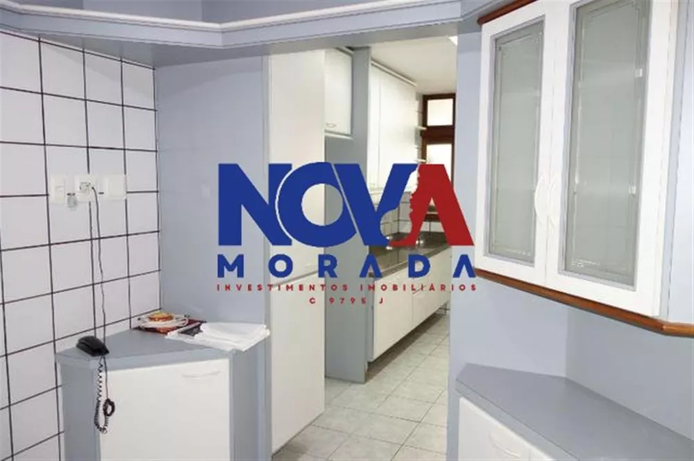 Apartamento à venda com 4 quartos, 240m² - Foto 17