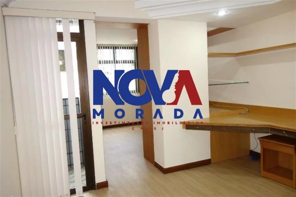 Apartamento à venda com 4 quartos, 240m² - Foto 18