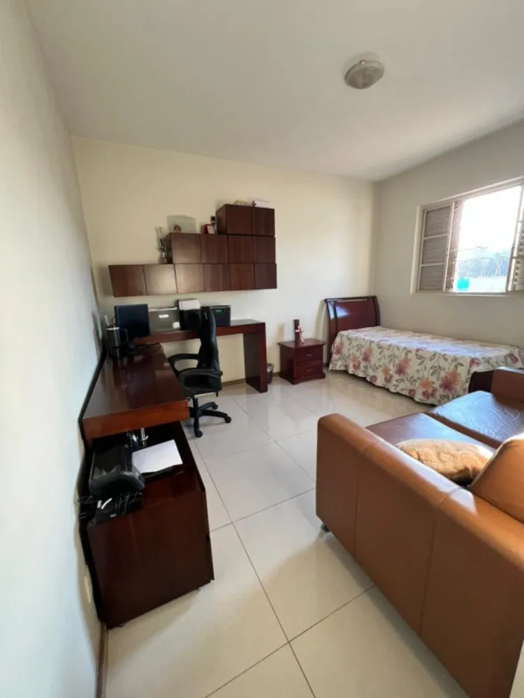Casa, 4 quartos, 220 m² - Foto 11