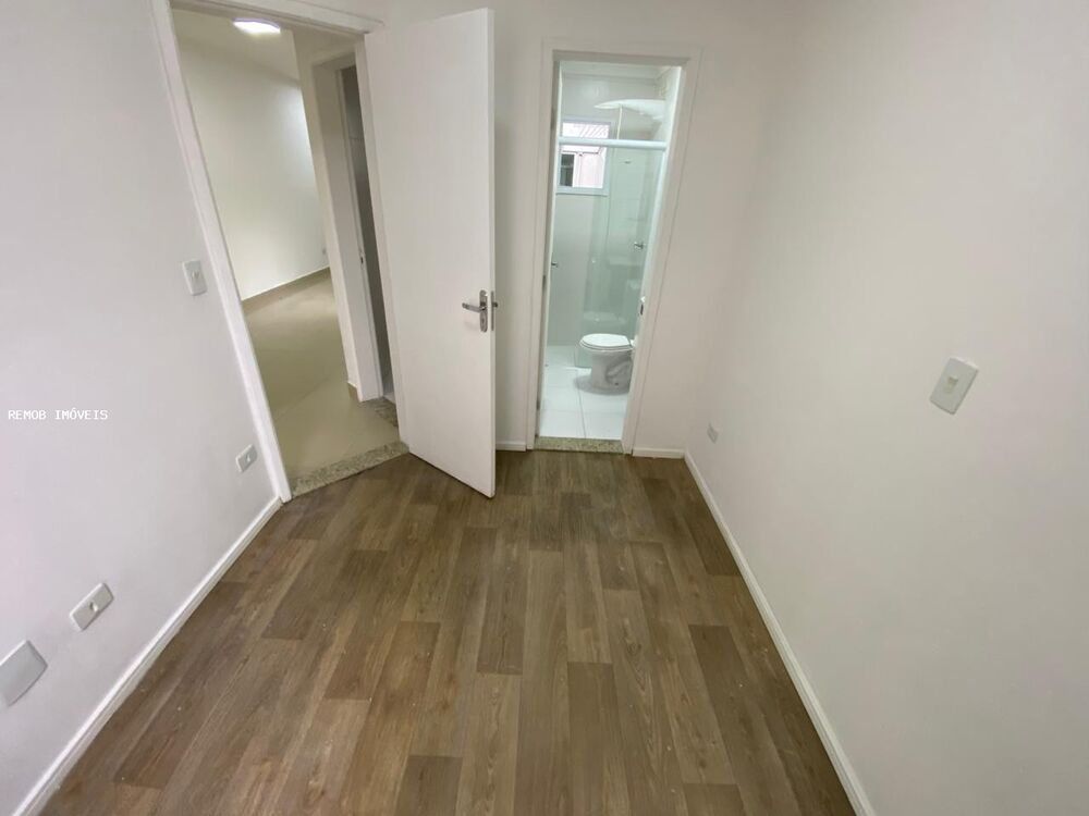 Apartamento para alugar com 2 quartos, 43m² - Foto 4