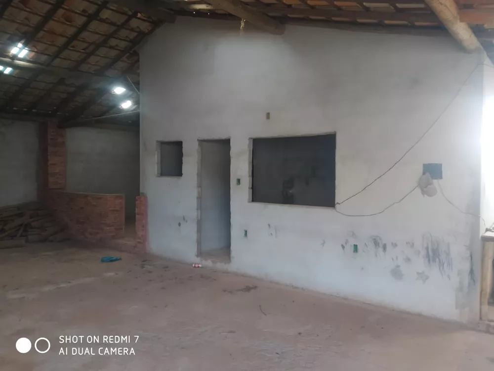 Casa à venda com 3 quartos, 360m² - Foto 2