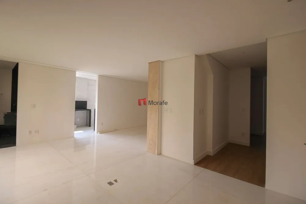 Apartamento, 3 quartos, 214 m² - Foto 2