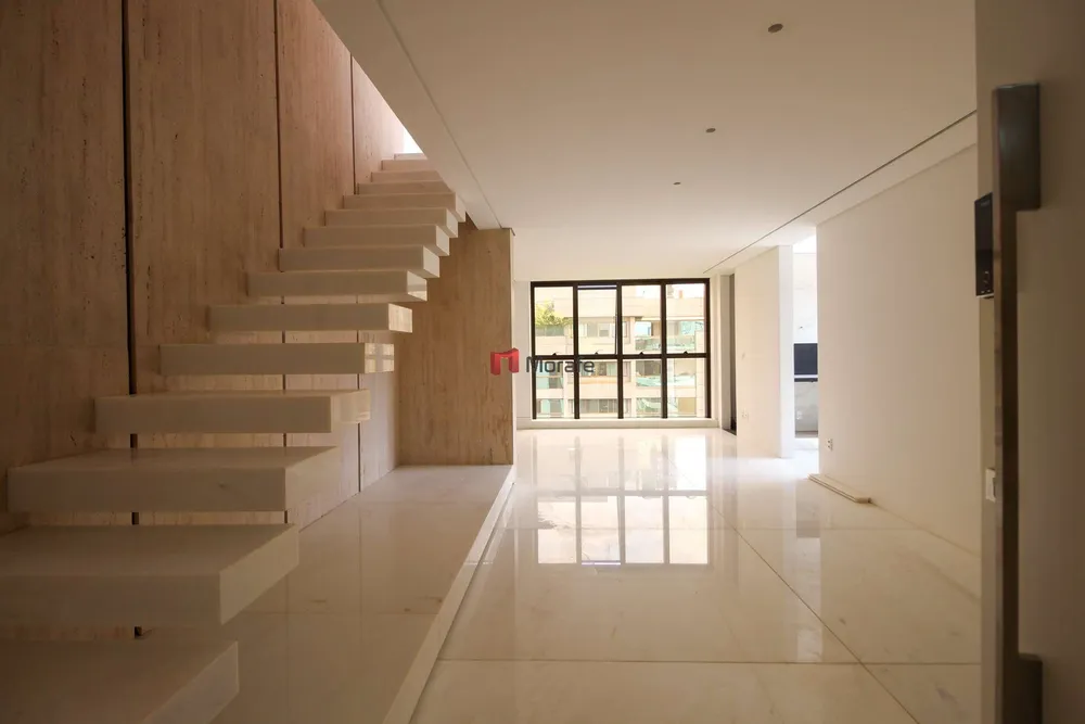Apartamento, 3 quartos, 214 m² - Foto 1