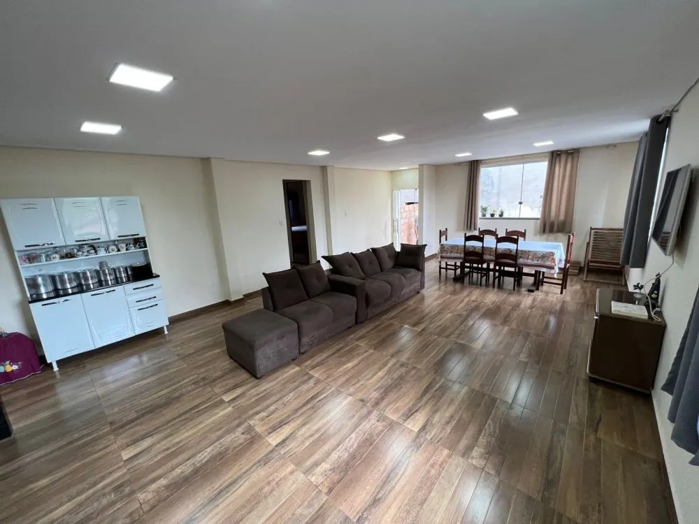 Casa, 4 quartos, 360 m² - Foto 1