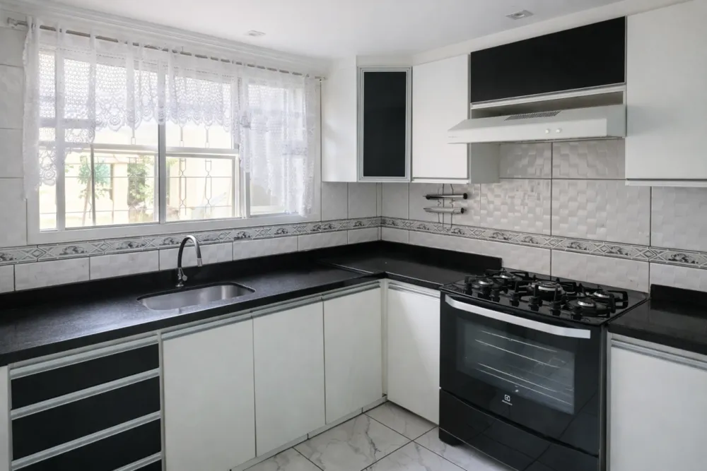 Casa, 5 quartos, 180 m² - Foto 3
