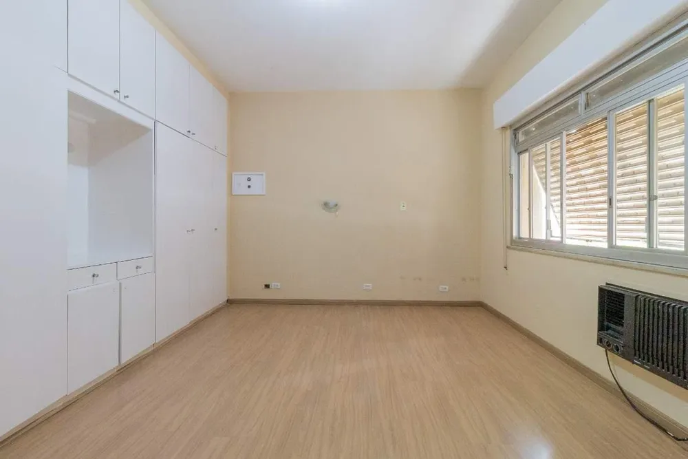Apartamento, 3 quartos, 216 m² - Foto 2