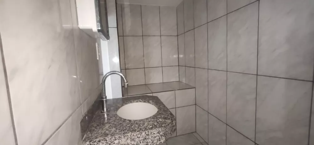 Casa à venda com 6 quartos, 280m² - Foto 22