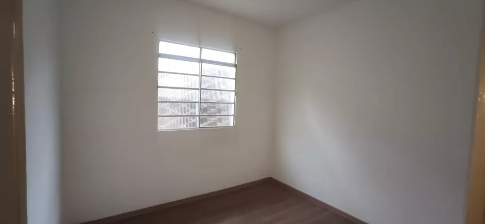 Casa à venda com 6 quartos, 280m² - Foto 5