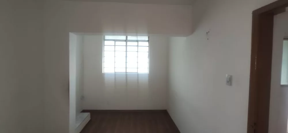 Casa à venda com 6 quartos, 280m² - Foto 6