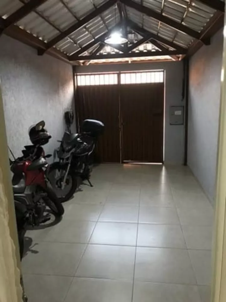 Casa à venda com 2 quartos, 65m² - Foto 18