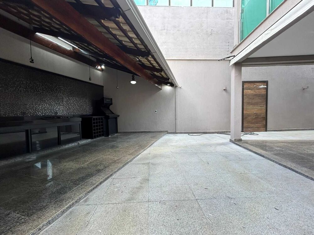 Casa à venda com 3 quartos, 260m² - Foto 10