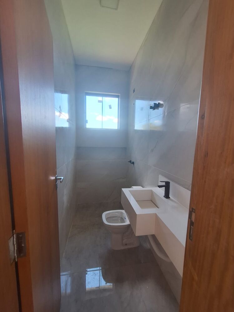 Casa à venda com 3 quartos, 100m² - Foto 3