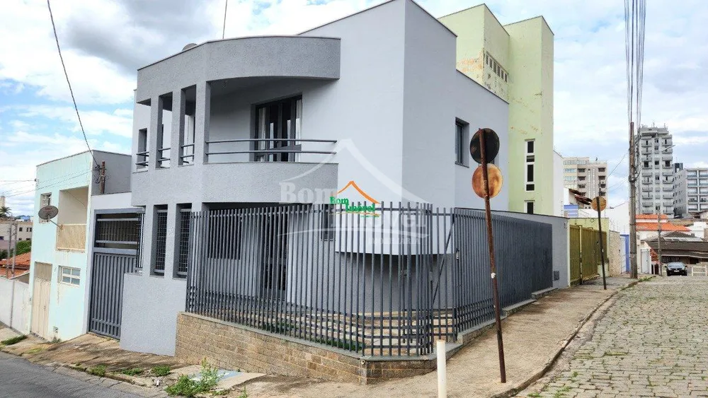 Casa, 2 quartos, 205 m² - Foto 1