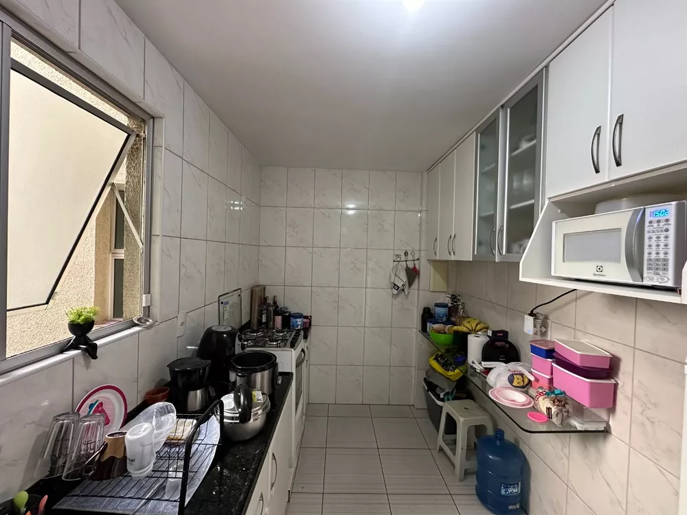 Apartamento à venda com 3 quartos, 90m² - Foto 3