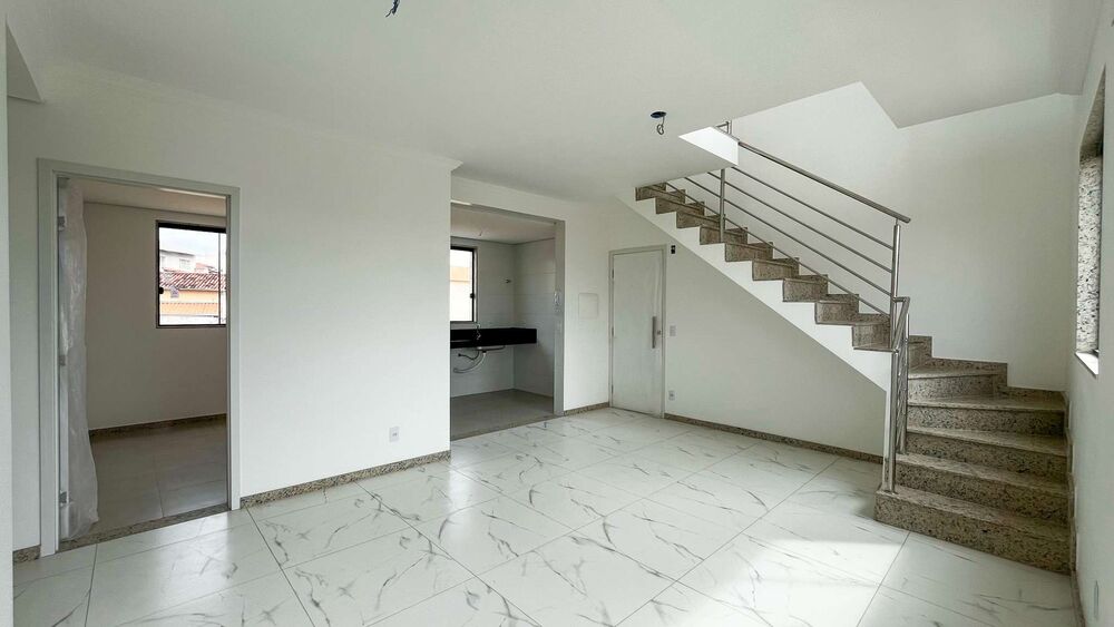 Cobertura à venda com 4 quartos, 150m² - Foto 2