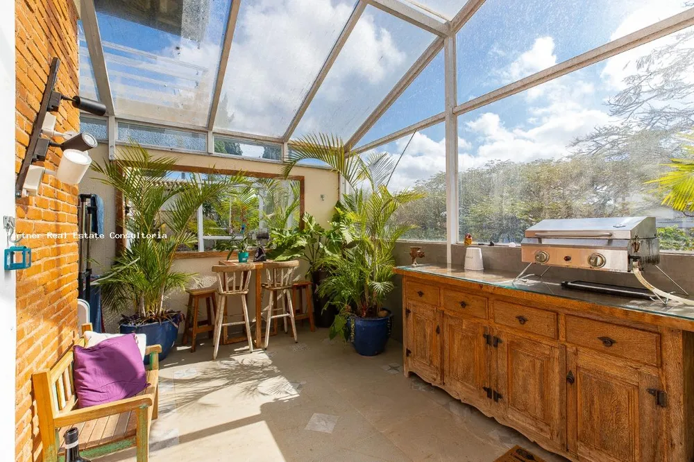 Casa, 3 quartos, 226 m² - Foto 1
