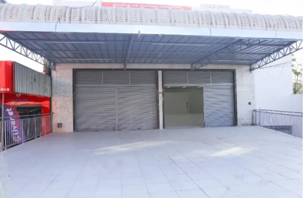 Loja-Salão, 600 m² - Foto 1