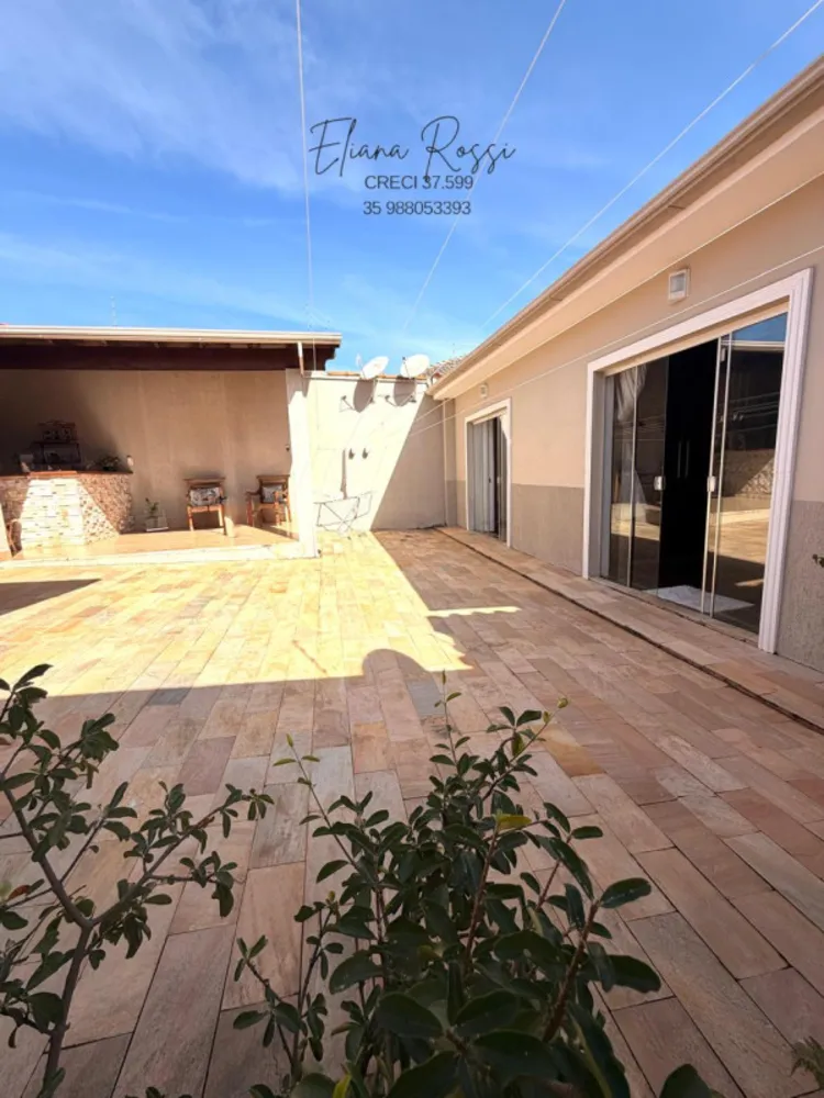 Casa, 3 quartos, 240 m² - Foto 1