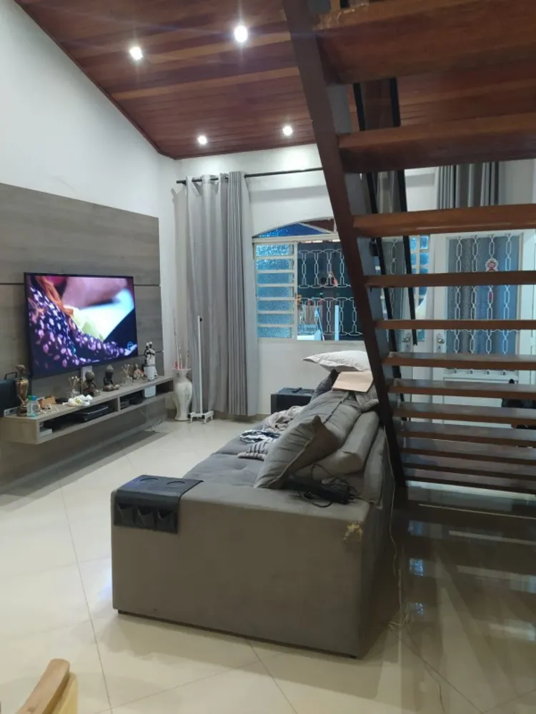 Casa, 3 quartos, 130 m² - Foto 2