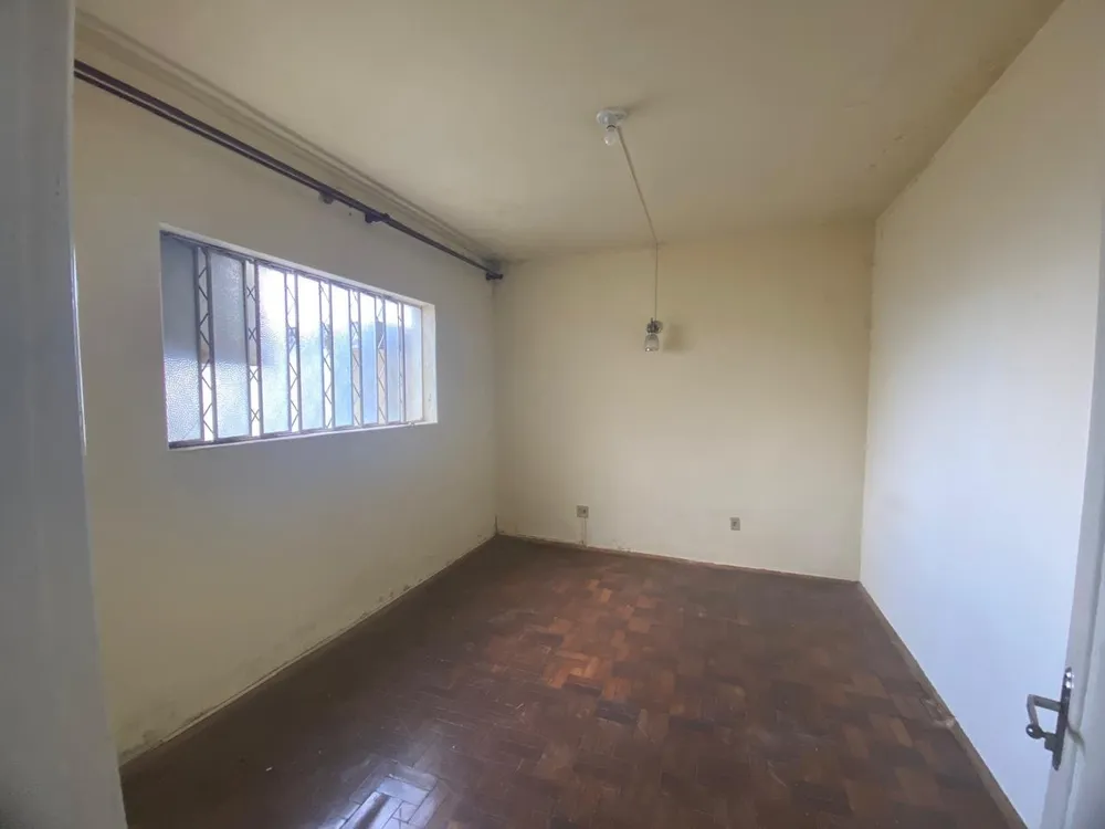 Casa, 5 quartos, 222 m² - Foto 4