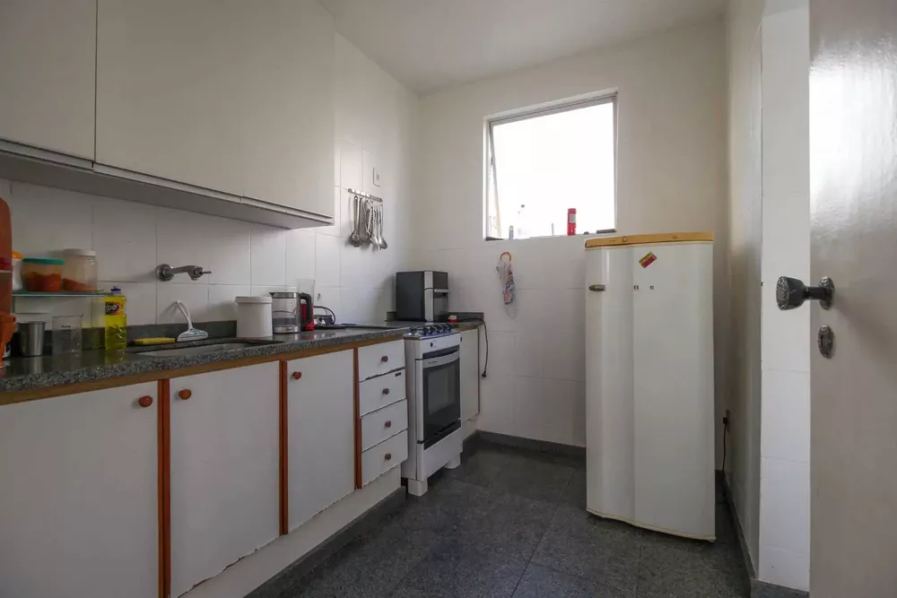 Apartamento à venda com 2 quartos, 65m² - Foto 13