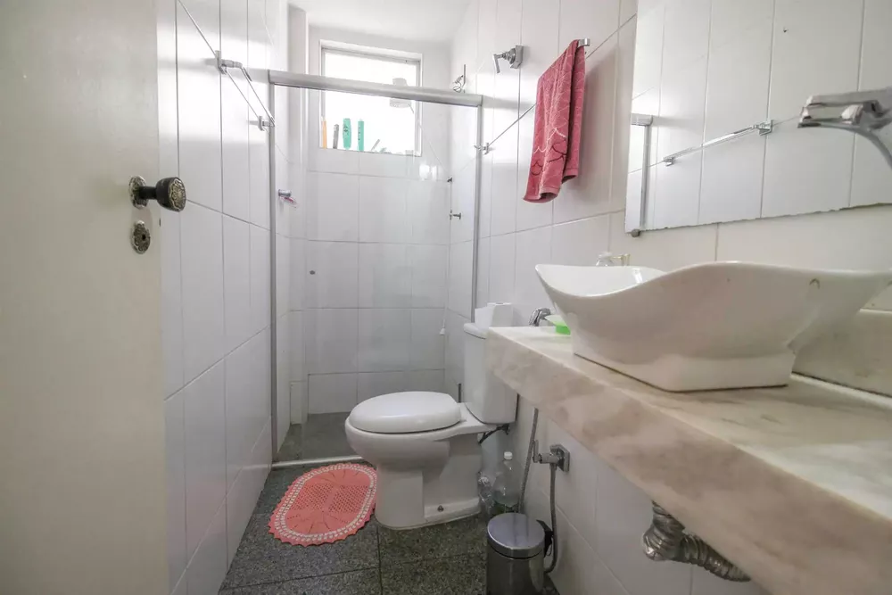 Apartamento à venda com 2 quartos, 65m² - Foto 12