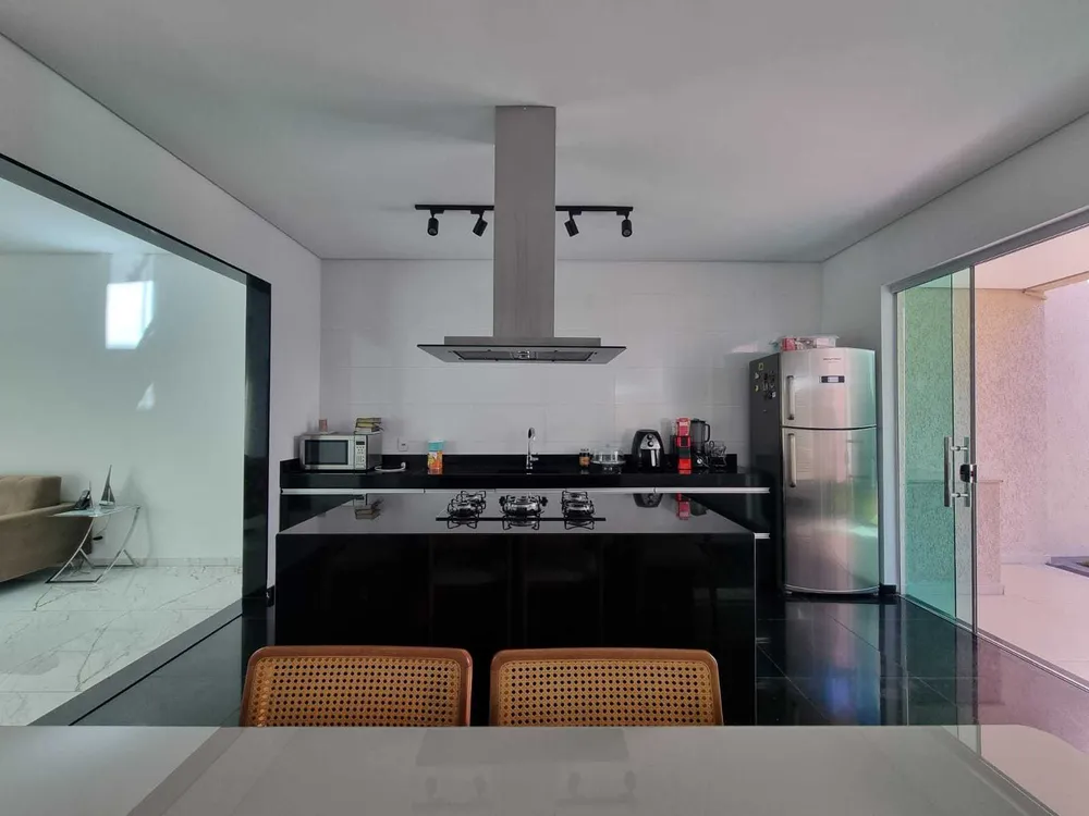 Casa, 3 quartos, 269 m² - Foto 5