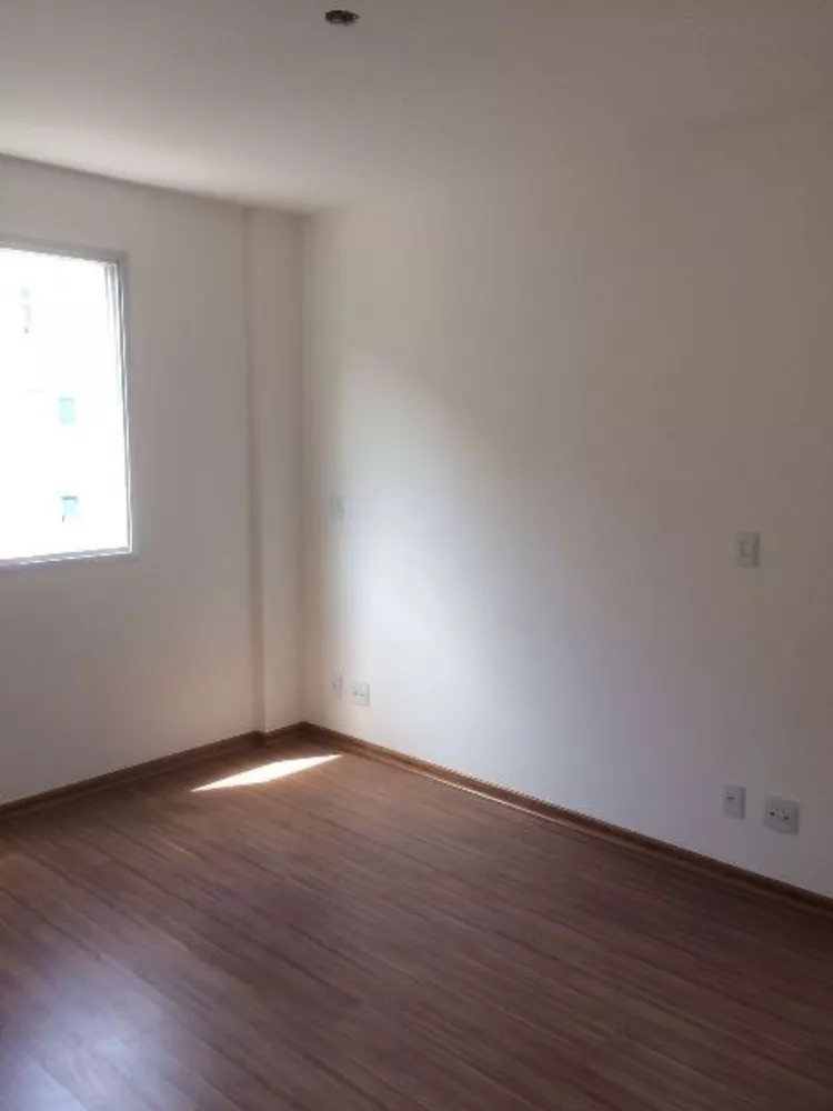 Apartamento à venda com 4 quartos, 276m² - Foto 3