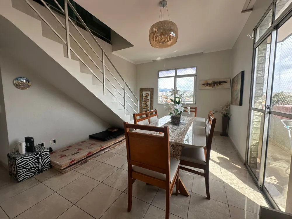 Cobertura, 3 quartos, 142 m² - Foto 2