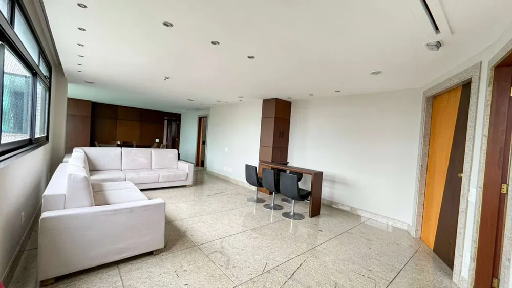 Apartamento, 3 quartos, 160 m² - Foto 1