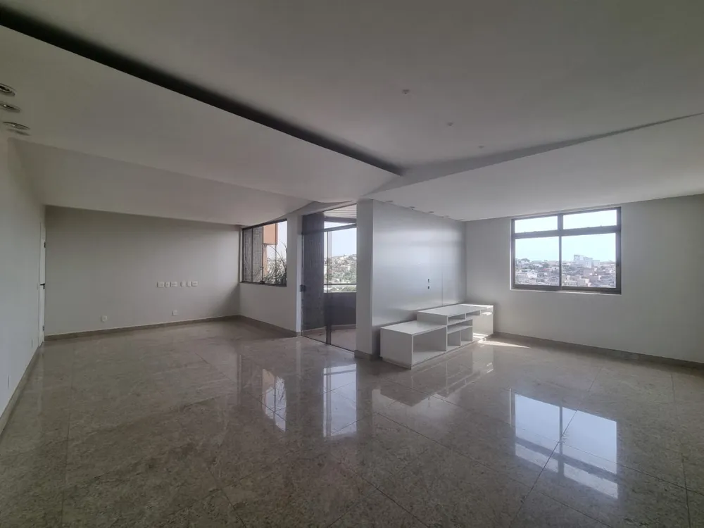 Apartamento, 3 quartos, 212 m² - Foto 2