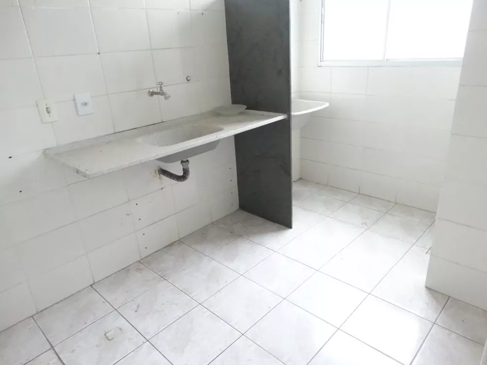 Apartamento à venda com 2 quartos, 47m² - Foto 4