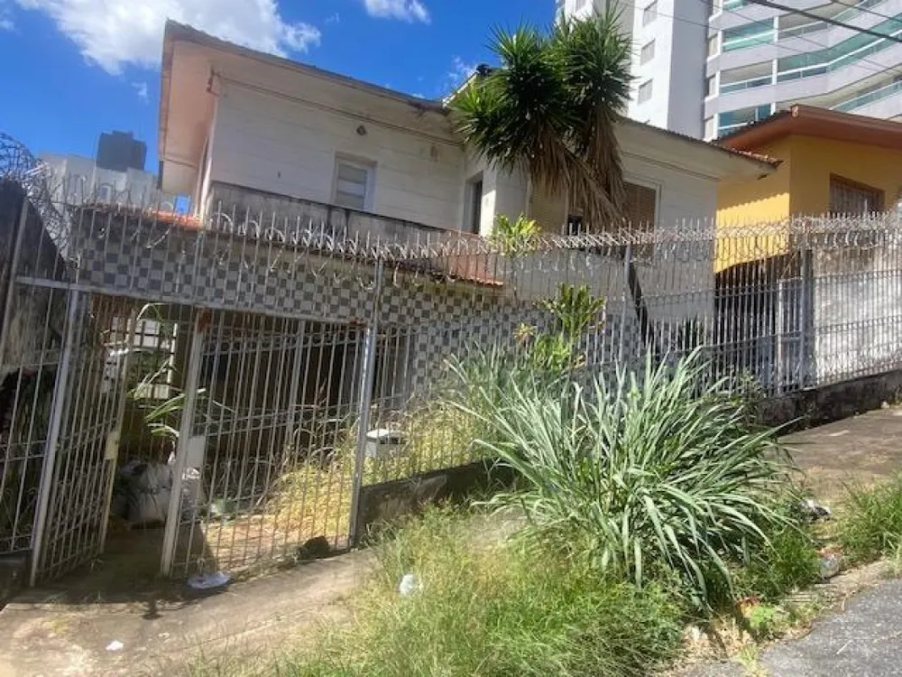 Casa, 5 quartos, 240 m² - Foto 1