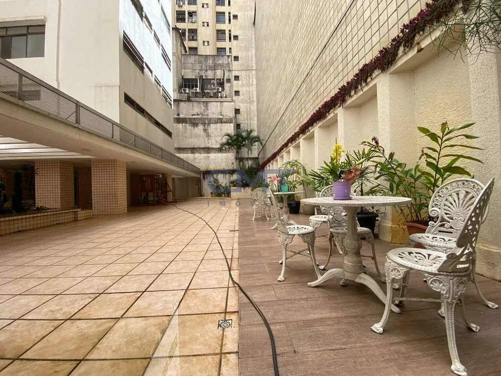 Apartamento, 3 quartos, 228 m² - Foto 2