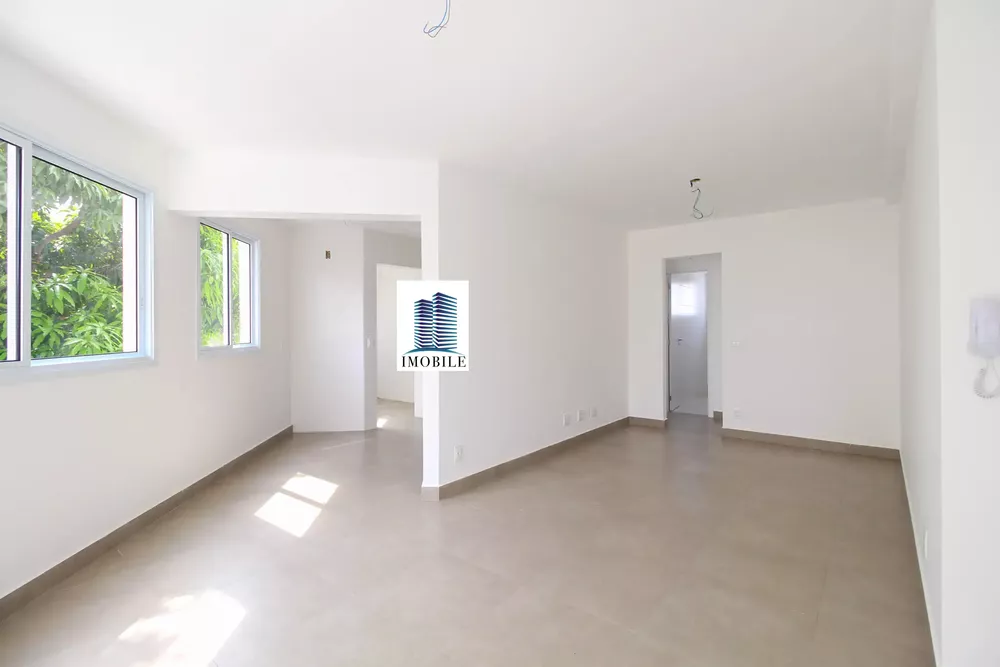 Apartamento à venda com 3 quartos, 97m² - Foto 1