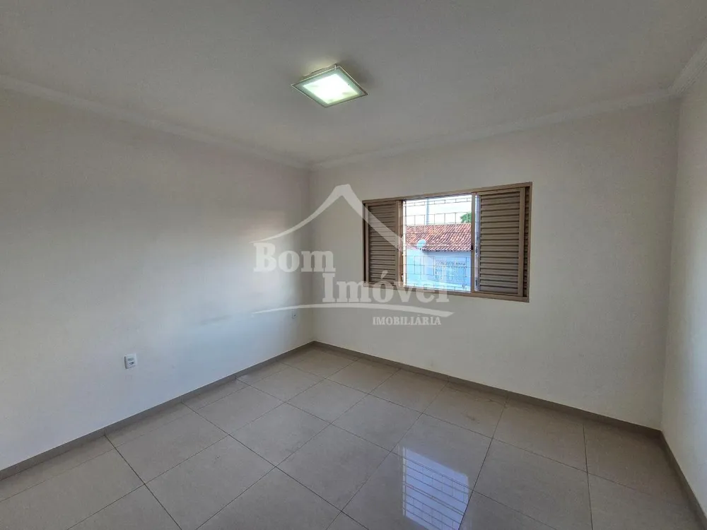 Casa, 2 quartos, 220 m² - Foto 8
